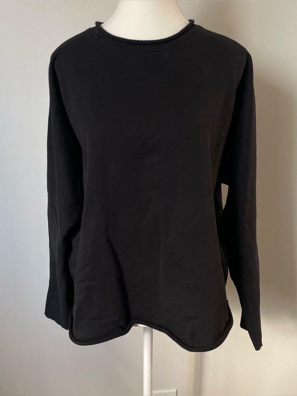 Quince Organic Cotton Raw Hem Roll Neck Sweatshirt Black Size Small